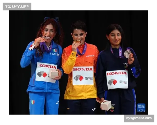 佩雷兹卫冕成功夺女子35公里竞走冠军 彭丽不敌对手遗憾获第四